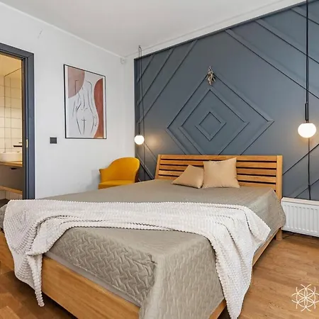 Cozy 1br Apartm Near Kadriorg With Balcony And Parking Tallin